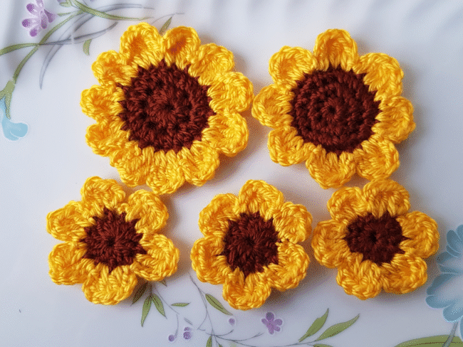 5st virkade blommor, solrosor