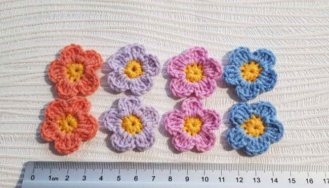 8st virkade blommor, ca 3,5 cm - Bild 4