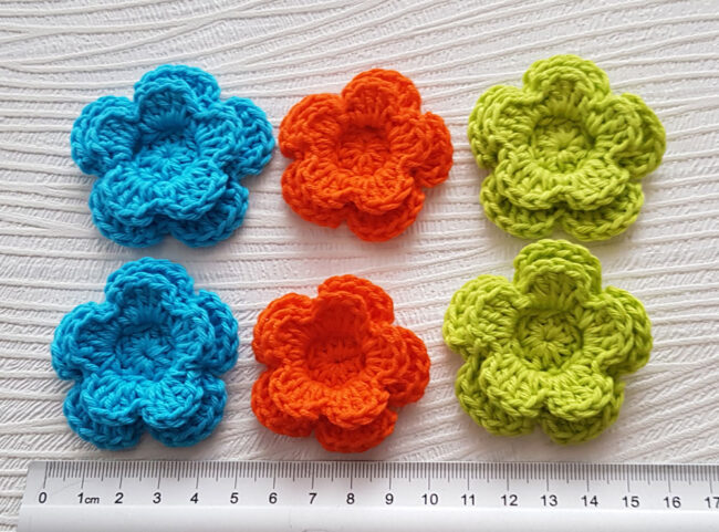 6 st virkade blommor, ca 5cm - Bild 4