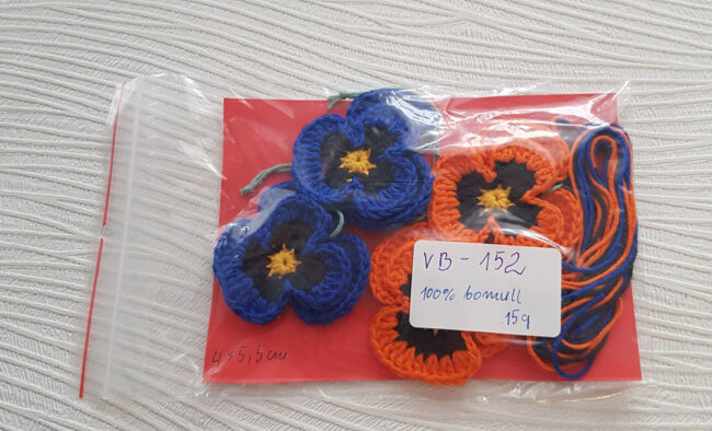 4st virkade penséer / violer  till påskriset, påskpynt, blommor - Bild 6