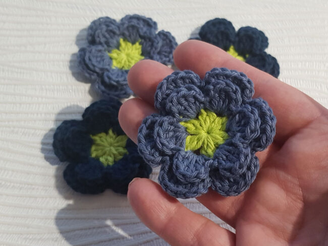 4 st virkade blommor, 5,5 cm - Bild 2