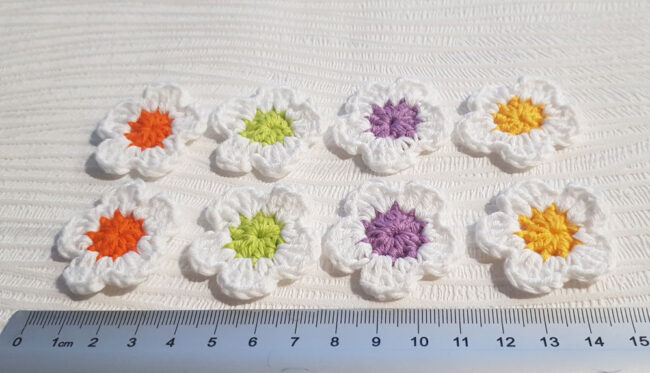 8st virkade blommor, ca 3,5 cm - Bild 4