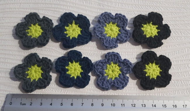 8st virkade blommor, ca 4 cm - Bild 5